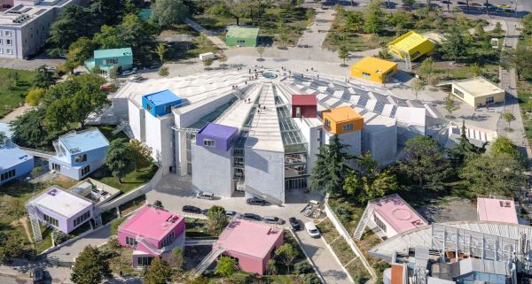 地拉那金字塔 / MVRDV